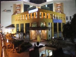 Hotel Square Hajdarabad Zewnętrze zdjęcie